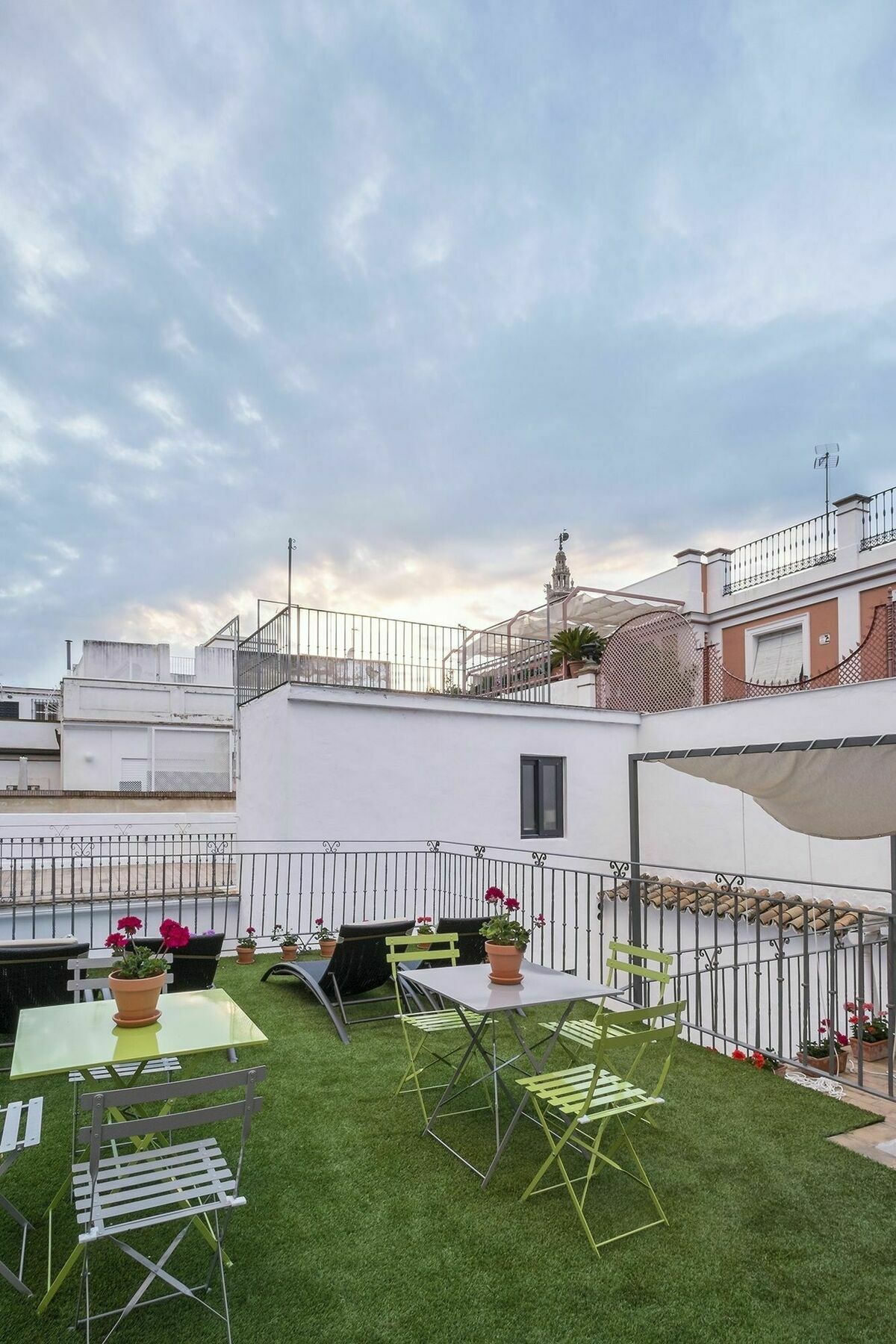 Selecta Apartments Los Venerables Sevilla Exterior foto