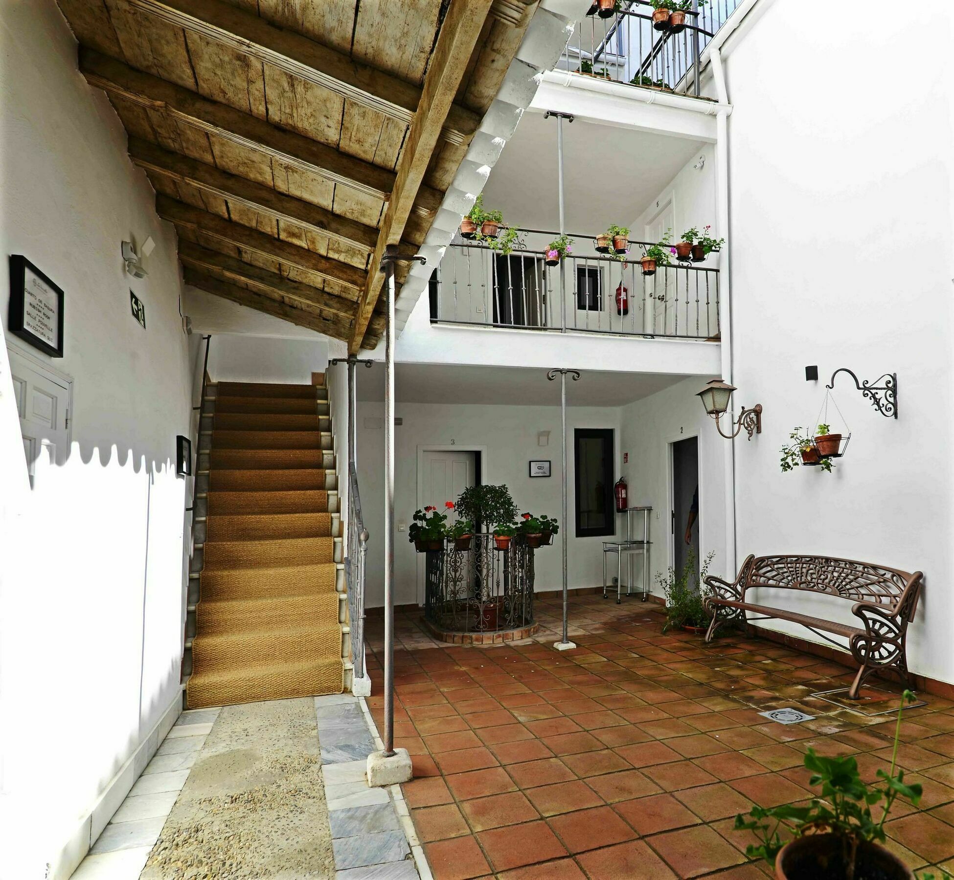 Selecta Apartments Los Venerables Sevilla Exterior foto
